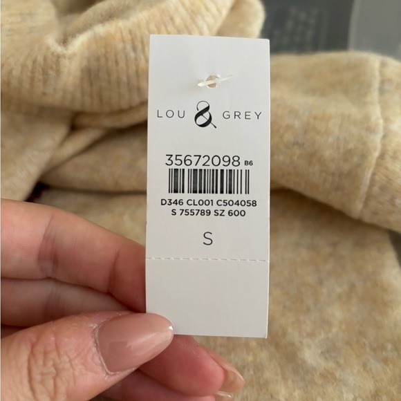 Lou & Grey | Women's Soft Cozy Ski City Sweater Size Small NWT Aspen Vail Tahoe - Picture 9 of 9